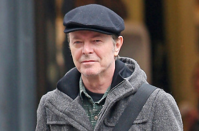 Berjuang 18 Bulan Melawan Kanker, David Bowie Akhirnya Tutup Usia