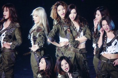 Kini Ber-8, Kepala Seohyun Di-Photoshop di Badan Jessica di Kalender SNSD