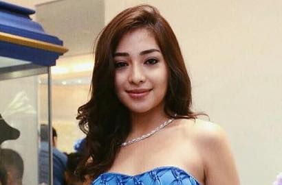 Foto Seksi Nikita Willy Tiduran dan Pamer Paha Ini Banjir Pujian Netter