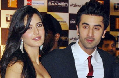 Ranbir Kapoor  Kepergok Keluar Apartemen Tengah Malam Bareng Katrina Kaif