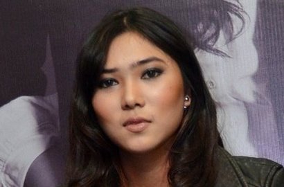 Isyana Sarasvati Punya Ritual Khusus Sebelum Naik Panggung