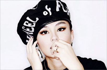 Menginjak Usia 29, Mengapa Agnes Monica Tak Segera Menikah?