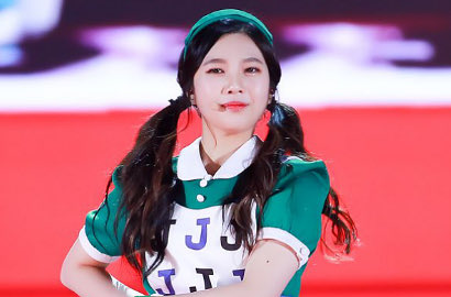 Selain Agnes Monica, Joy Red Velvet Ternyata Pernah Pakai Kostum Tulisan Arab