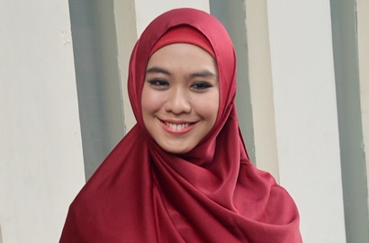 Ternyata Ini Alasan Oki Setiana Dewi Melahirkan Secara Caesar