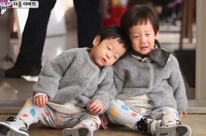 Imutnya Seo Eon-Seo Jun Adu Pamer Aegyo di 'Superman Is Back'