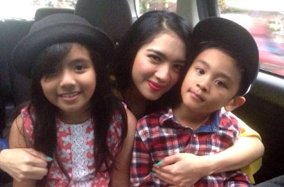 Angel Karamoy Curhat Rindu Anak, Netter: Kangen Pasha Nggak?