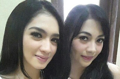 Angel dan Kezia Karamoy Dituding Tak Pakai Baju Saat Pemotretan