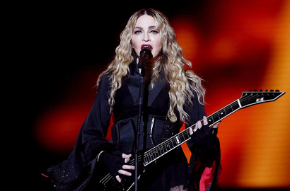 Telat 3 Jam, Madonna Tak Minta Maaf dan Manggung Dalam Keadaan Mabuk
