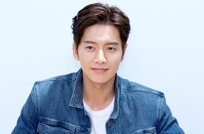 Akrabnya Park Hae Jin dan Bintang 'Cheese in the Trap' di Lokasi Syuting