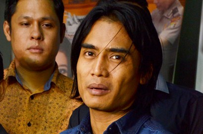 Dituding Nikahi Siri dan 'Paksa' Rere Masuk Islam, Charly Diperiksa 5 Jam