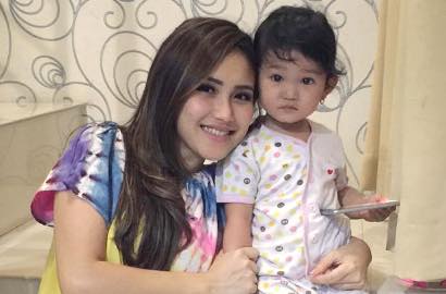 Latihan Kick Boxing, Ayu Ting Ting Dipuji Mirip ABG 15 Tahun