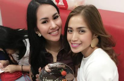 Kartika Putri dan Erick 'CLBK', Netter Salah Fokus Komentari Zaskia Gotik Dandan