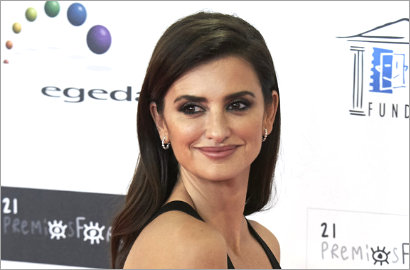Demi Film 'Ma Ma', Penelope Cruz Rela Berubah Jadi Botak
