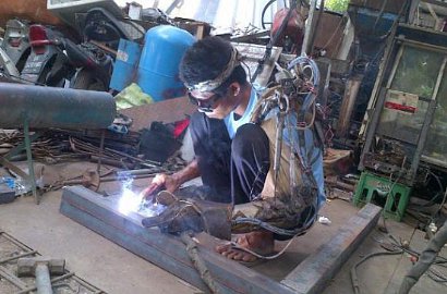 Netter Ragukan Tangan Robot Wayan, 'Iron Man' Asal Bali Cuma Hoax?
