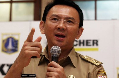 Dijadikan Alasan Pulang Cepat, Ahok Hentikan Operasional Bus PNS DKI