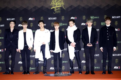 iKON Bakal Guncang Daegu-Busan Lewat 'iKONCERT 2016 SHOWTIME TOUR'