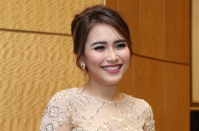 Dikira Model Timur Tengah, Kecantikan Ayu Ting Ting di Foto Ini Bikin Pangling