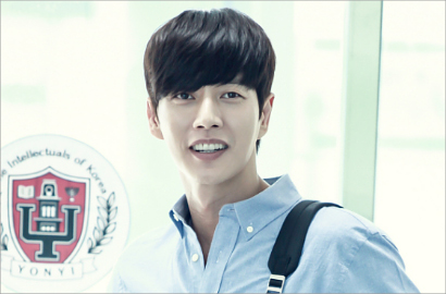 Kerennya Park Hae Jin Pakai Seragam Sekolah di 'Cheese in the Trap'