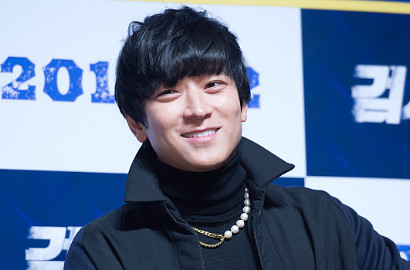 Resmi Gabung, Kang Dong Won Sebut YG Entertainment Agensi Paling Hebat
