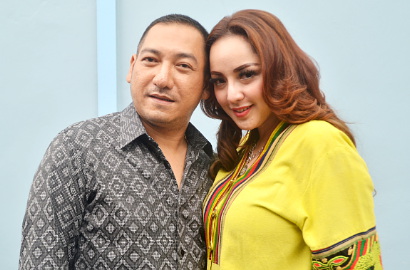 Regina Cerita Awal Mula Kisah Cintanya dengan Krisna Murti
