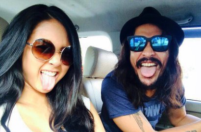 Saling Terbuka, Ello Tak Masalah dengan Status Janda Aurelie Moeremans