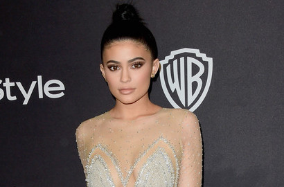 Susul Beliebers dan Directioners, Ini Nama Fandom Resmi Kylie Jenner