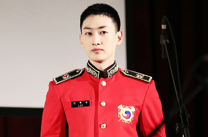 Curhat di 'Surat Terakhir', Eunhyuk SuJu Bangga Diangkat Jadi Tentara Kelas Pertama