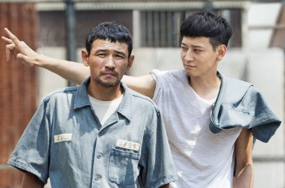 'A Violent Prosecutor' Kang Dong Won Jadi Film yang Paling Ditunggu