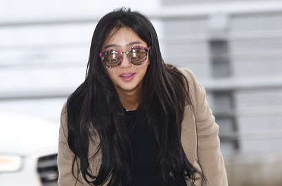 Minta Maaf Karena Datang Terlambat ke Bandara, Hyorin Sistar Malah Dibully