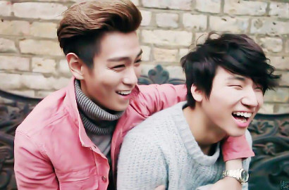 Jahil Lagi, T.O.P Big Bang Bikin Ngakak Pamer Foto Topless Daesung