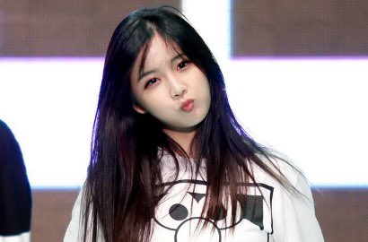 Hyunyoung Rainbow Sembur Air dari Mulutnya pada Fans Saat Konser
