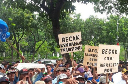 Ahok Santai Dilaporkan Tukang Becak ke Komnas HAM