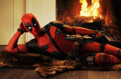 Ikut Rayakan Imlek, 'Deadpool' Rela Pakai Hanbok Demi Sapa Penggemar Korea
