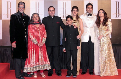 Suami Ultah, Aishwarya Rai dan Keluarga Bachchan Rayakan di Atas Kapal Mewah