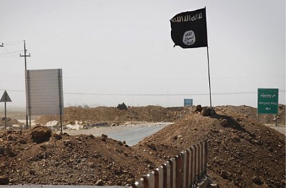 Sadis, ISIS Rilis Video Bocah Laki-Laki Eksekusi Seorang Sandera