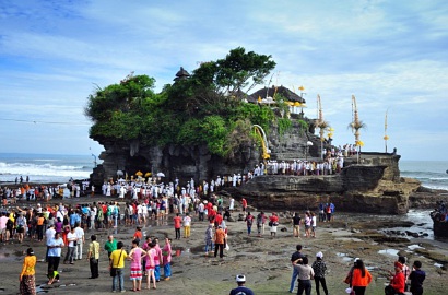 Rayakan Imlek di Indonesia, 23 Ribu Turis Tiongkok Kunjungi Bali