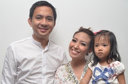 Sadar Usia, Ayu Dewi Tak Sabar Ingin Punya Anak Lagi