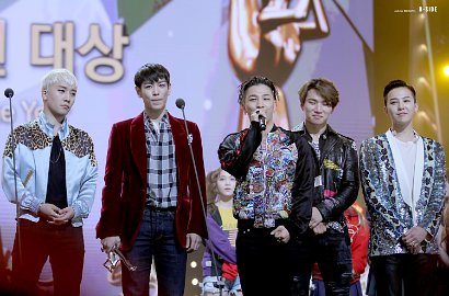 Taeyang Berubah Jadi T.O.P, Intip Serunya Big Bang Ucapkan Selamat Tahun Baru Imlek