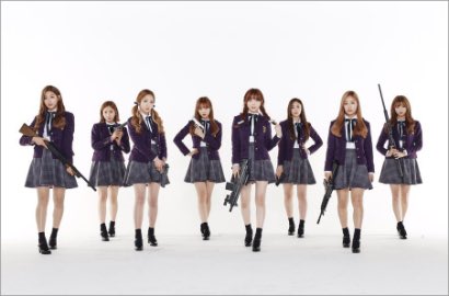 Bintangi Iklan Game, Begini Gaya Sangar Lovelyz Todongkan Senapan