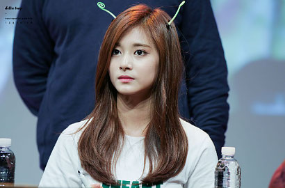 Ucapkan Selamat Tahun Baru, Tzuyu Twice Banjir Dukungan Netter