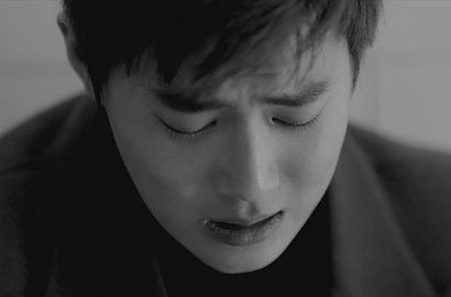 Sedih, Suho EXO Menangis di Teaser MV Kedua Single Jo Kwon 'Crosswalk'