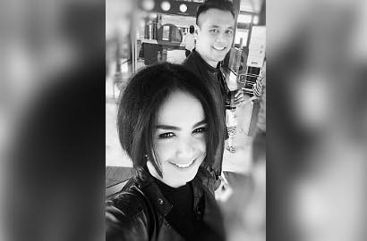 Makin Mesra, Mantan Suami Wanda Hamidah Pamer Foto Serius Yuni Shara