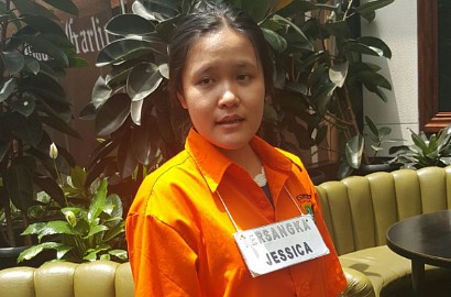 Jessica Keluar dari Pemeriksaan Kejiwaan Pakai Baju Dokter, Ada Apa?