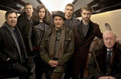 Daniel Radcliffe Main Kartu di Poster Karakter Film 'Now You See Me 2'