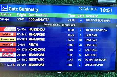 Air Asia Terlantar 36 Jam di Bali Gara-Gara Penumpang Sakit Keras