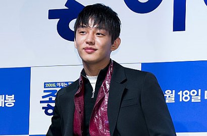 Sempat Anggap Basi Film Romantis, Yoo Ah In Akhirnya Pede Main di 'Happy Facebook'