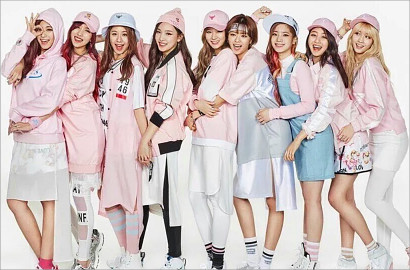 Penghasilan Iklan Terbesar Kedua, Inikah Bukti Twice Siap Jadi Nation's Girl Grup?