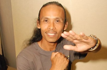 Dikenal Sebagai Bintang Laga, Yayan Ruhian Coba Main Film Drama 'Iseng'