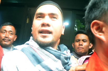 Resmi Tersangka Pencabulan, Saipul Jamil Keluar Tahanan untuk Shalat Jumat