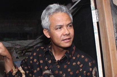 Keren, Gubernur Ganjar Pranowo Blusukan Naik Motor Trail
